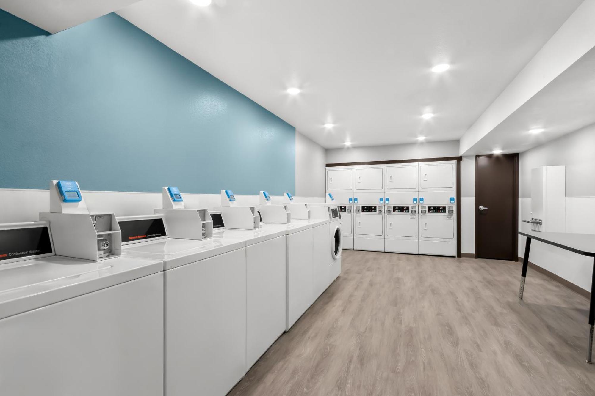 Woodspring Suites Chandler Phoenix Medical Center Extérieur photo
